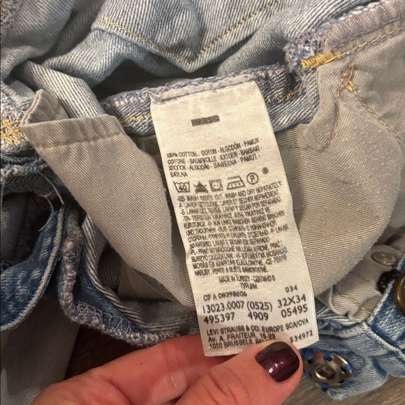 Vintage Levi's Engineered Jeans - Picture 5 of 12